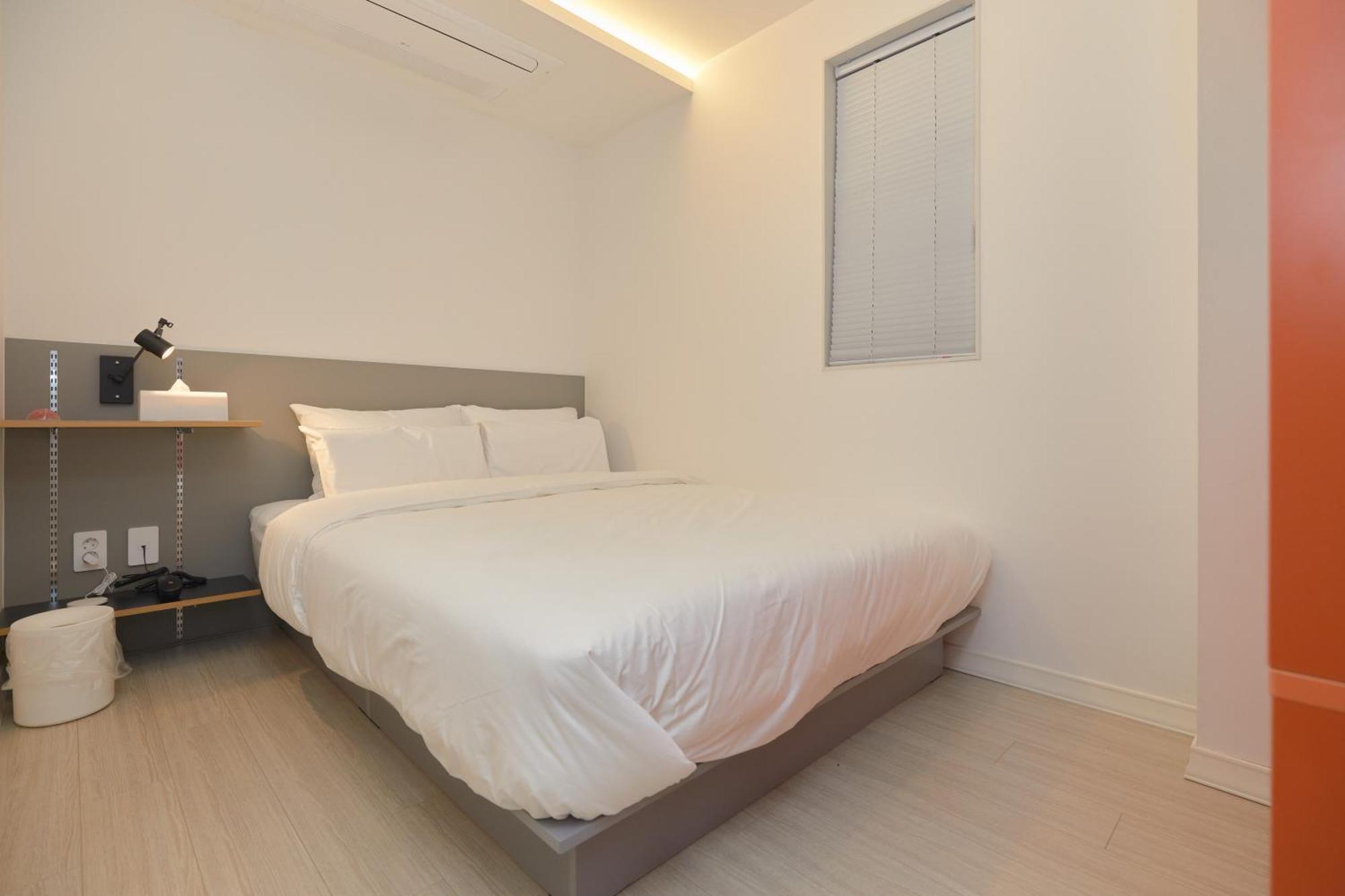 Hotel Aank Sinchon *
